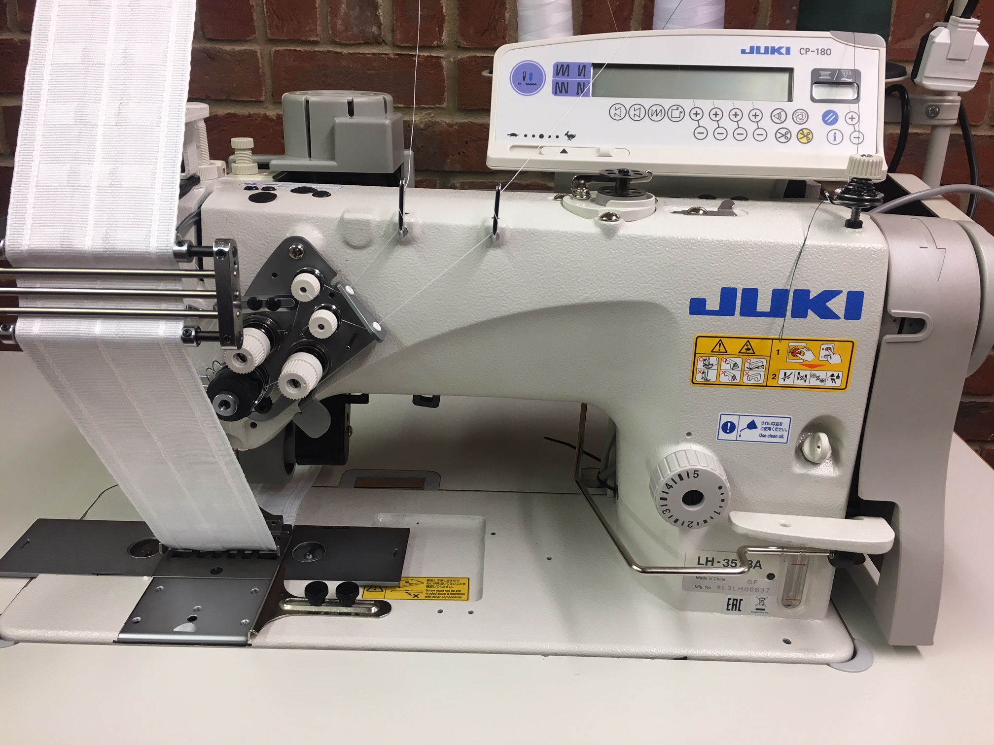 Juki（多褶裥）LH-3578A 65mm 规格双针平缝机